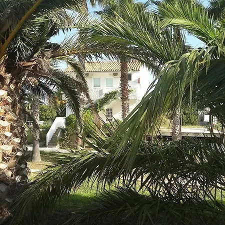 酒店 Mariliza 马尔马里