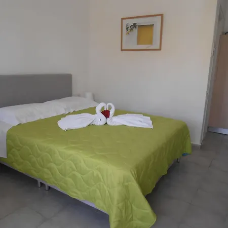 Отель Mariliza 3*